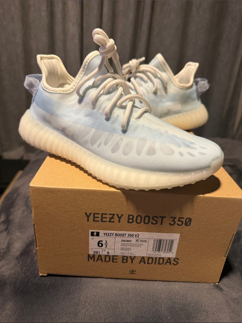 adidas Kids Yeezy Boost 350 V2 - Light Blue and White